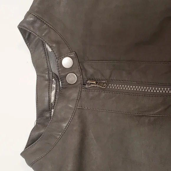 Vanity Women's Grey Faux Leather Jacket Size Large - Picture 4 of 10